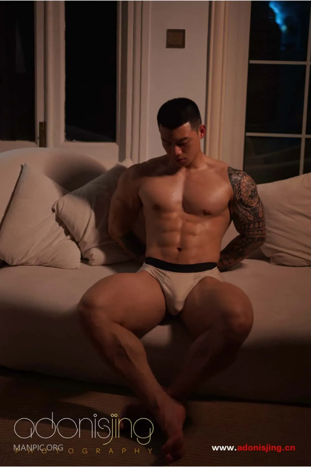 ADONISJING 劉京 UNIQUE 5 Vol.03 花臂直男首度大尺度寫真[Photo 18+]-MANIMG