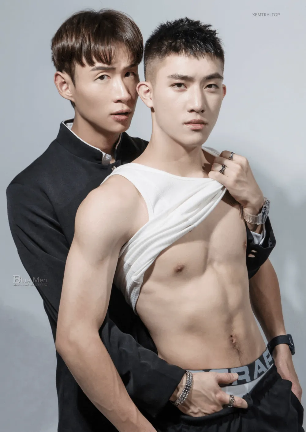 BLUEMEN 藍男色 NO.485 禁忌學長學弟3P全開 奶弟挖掘[Photo+Video R+]-MANIMG